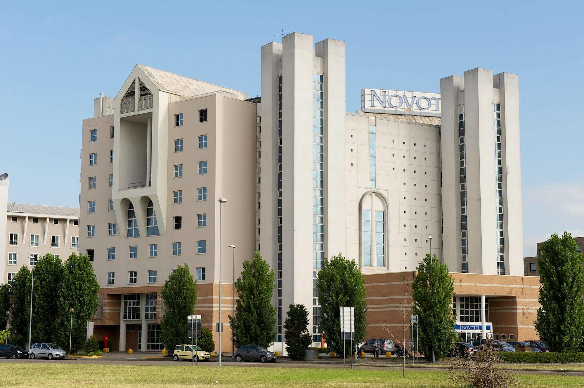 Novotel Firenze Nord Aeroporto Sesto Fiorentino Exterior foto