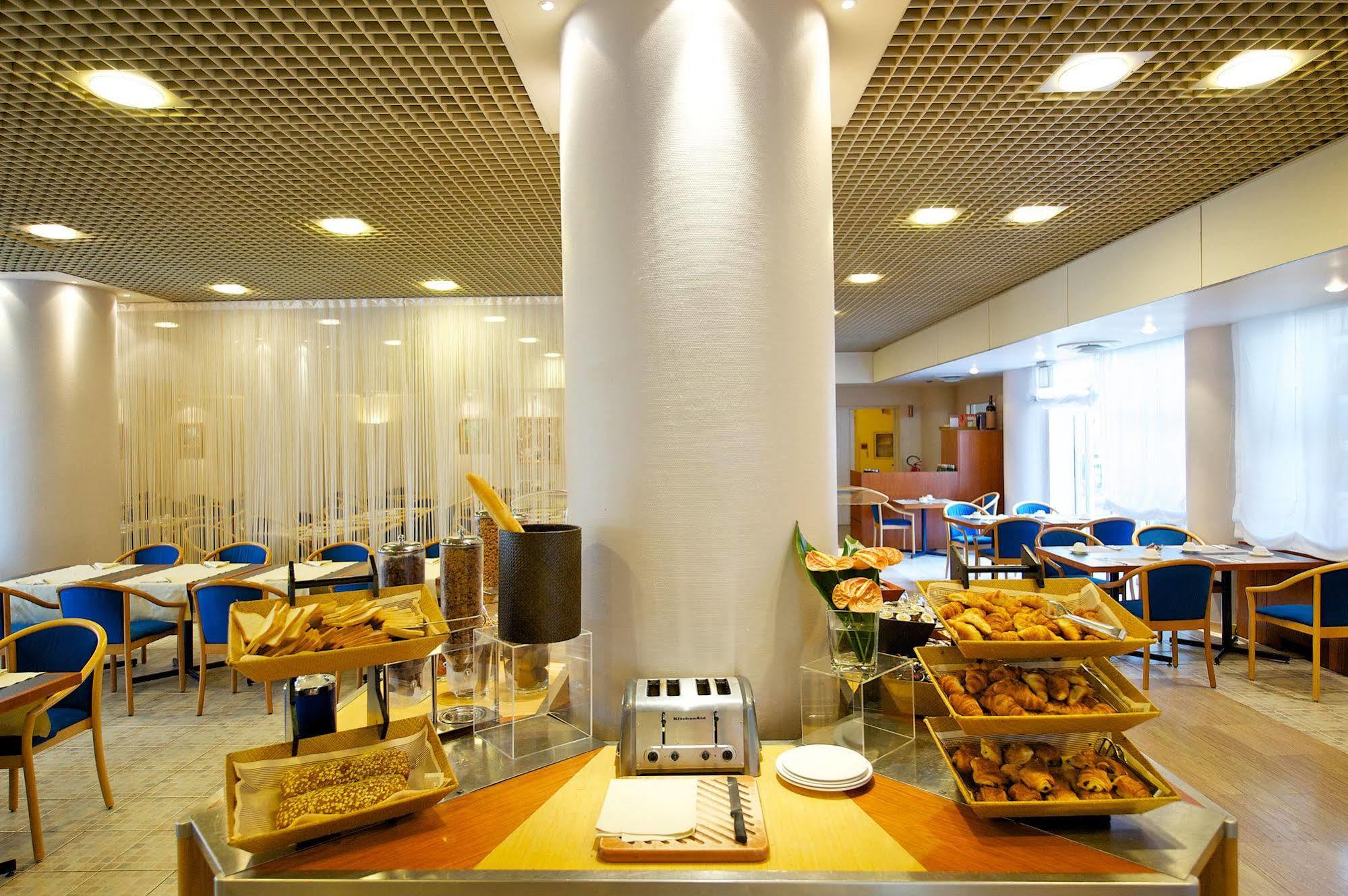Novotel Firenze Nord Aeroporto Sesto Fiorentino Exterior foto